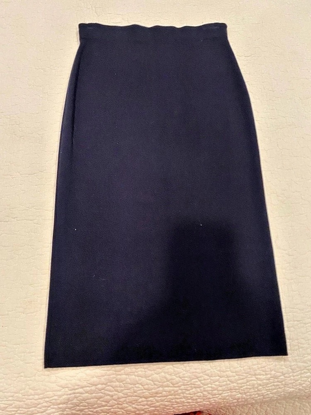 Ann Taylor Long stretch pencil skirt in Navy Size XS Like New